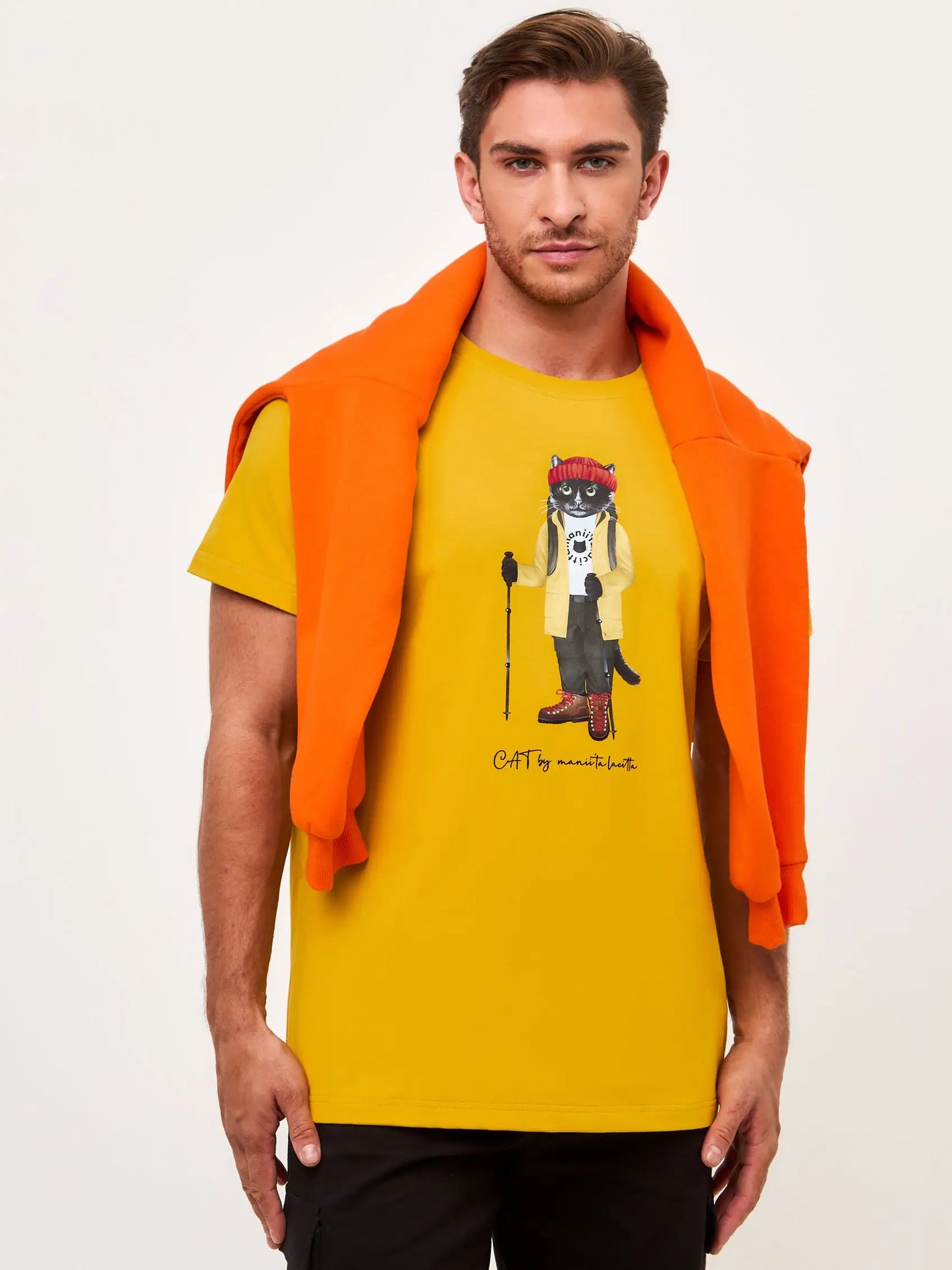 Yellow t-shirt travel cat - Funny Cat T-shirt | For Cat Lovers | CAT by maniita lacitta