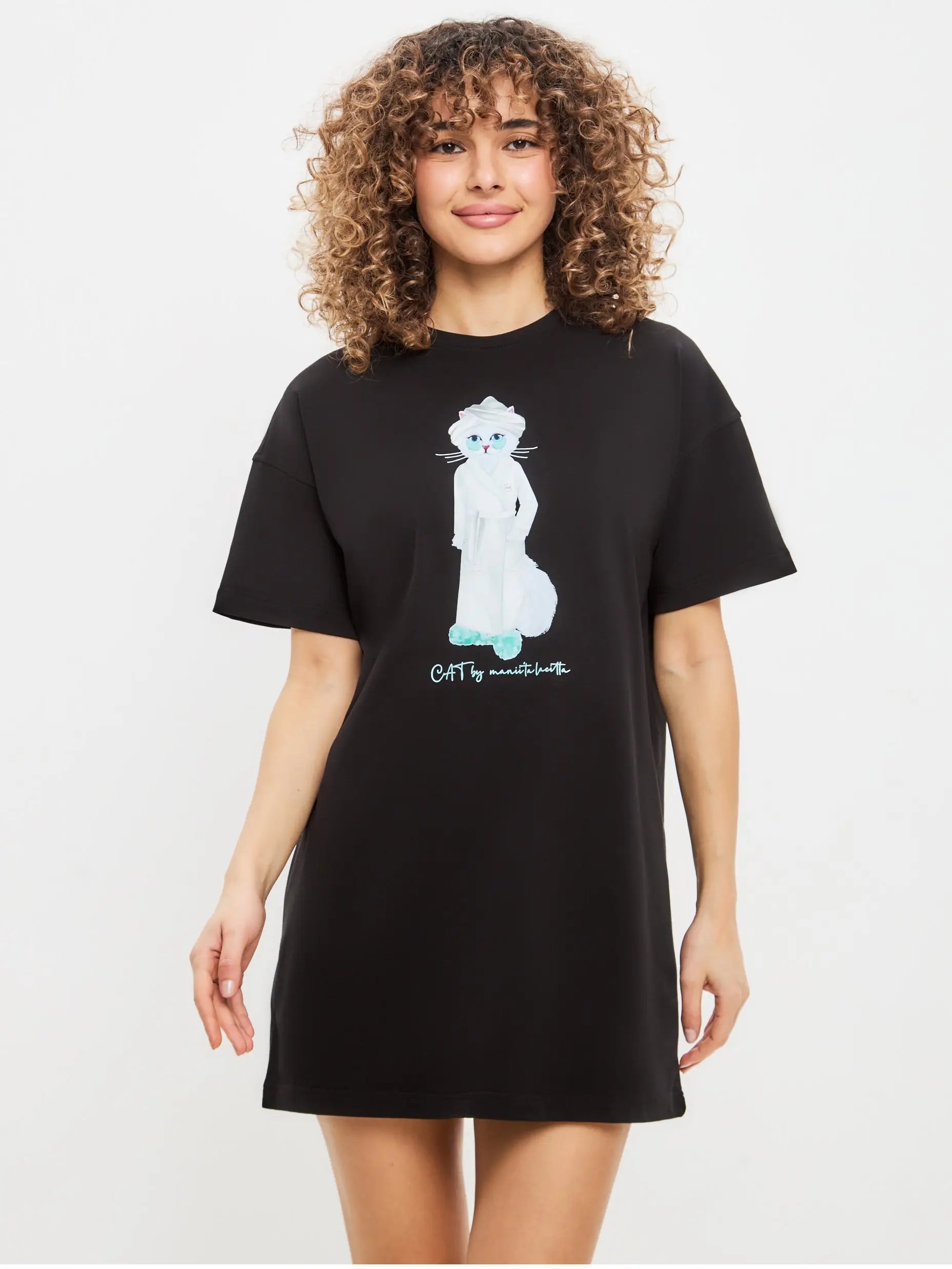 Black oversized t-shirt spa cat - Funny Cat Loungewear | For Cat Lovers | CAT by maniita lacitta