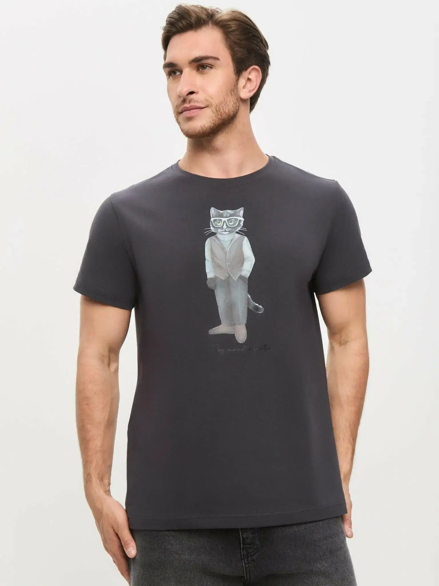Grey t-shirt minimalist cat - Funny Cat T-shirt | For Cat Lovers | CAT by maniita lacitta