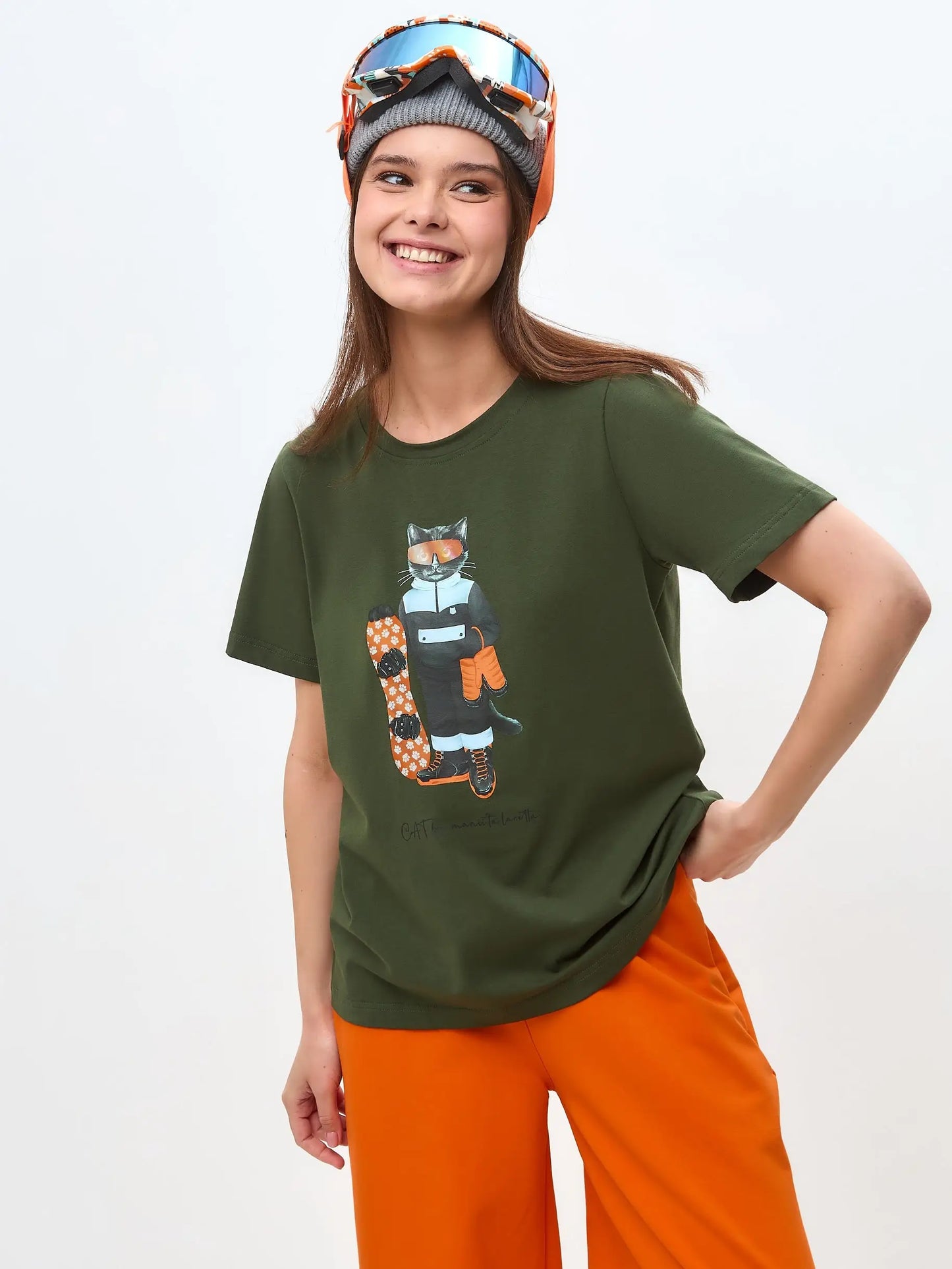 Olive T-shirt SNOWBOARD CAT - Funny Cat T-shirt | For Cat Lovers | CAT by maniita lacitta