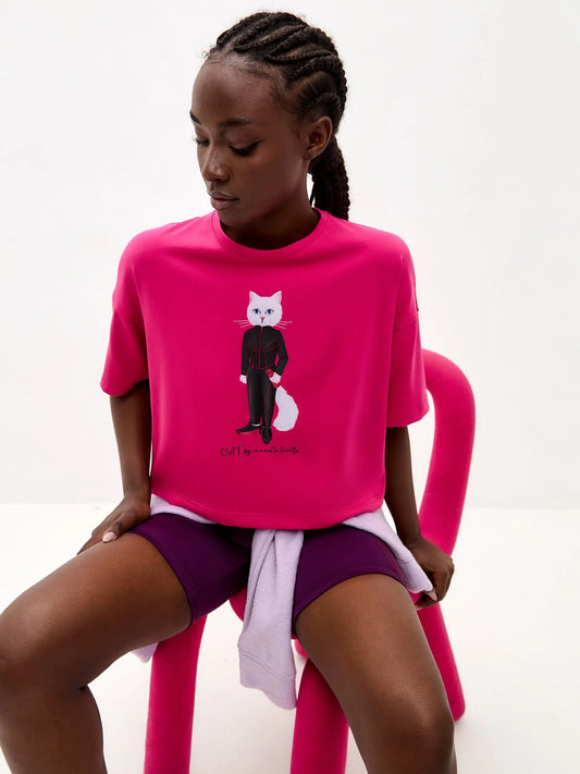 Pink short oversized t-shirt sport cat - Funny Cat T-shirt | For Cat Lovers | CAT by maniita lacitta