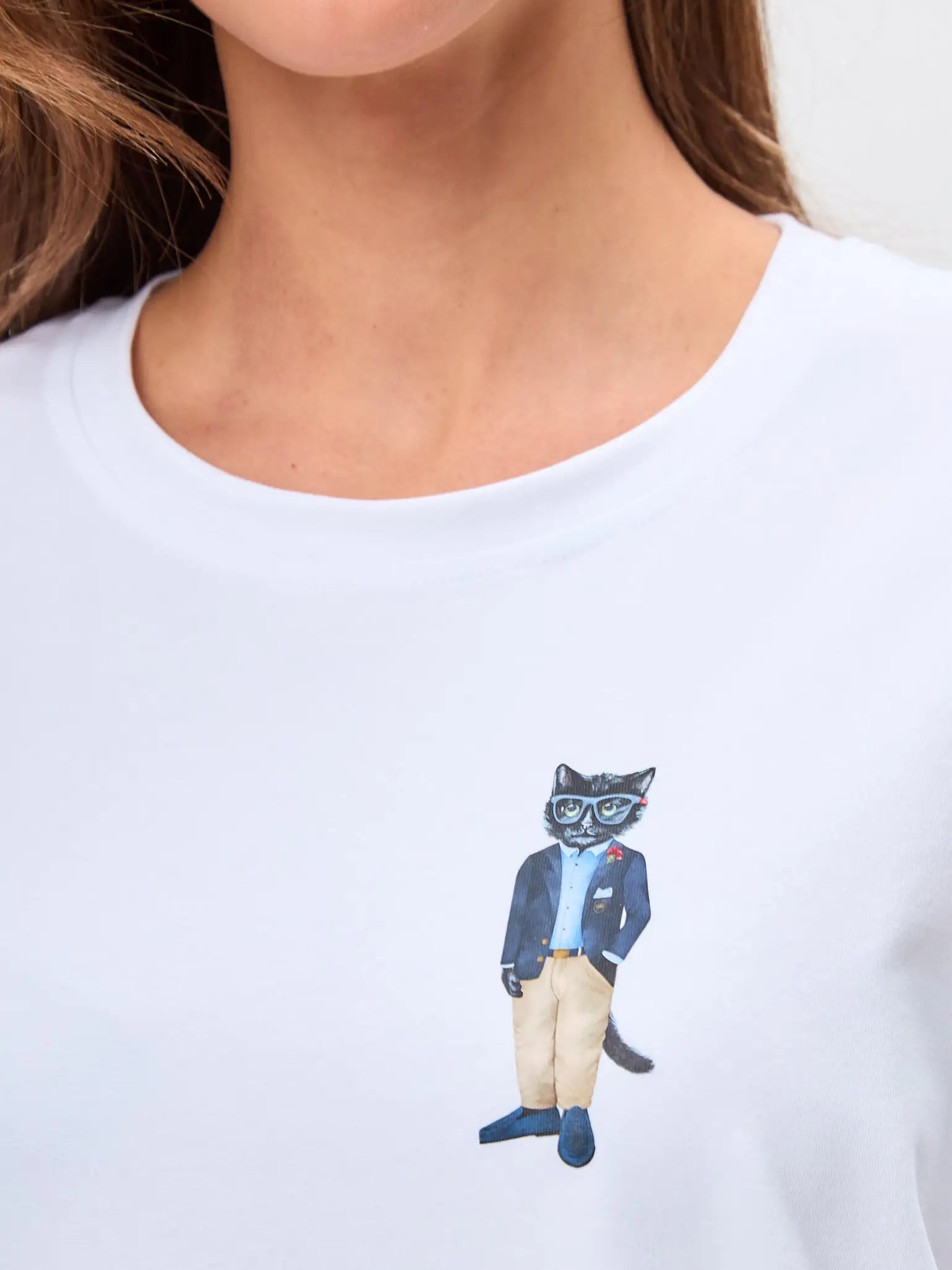 White t-shirt regatta cat - Funny Cat T-shirt | For Cat Lovers | CAT by maniita lacitta