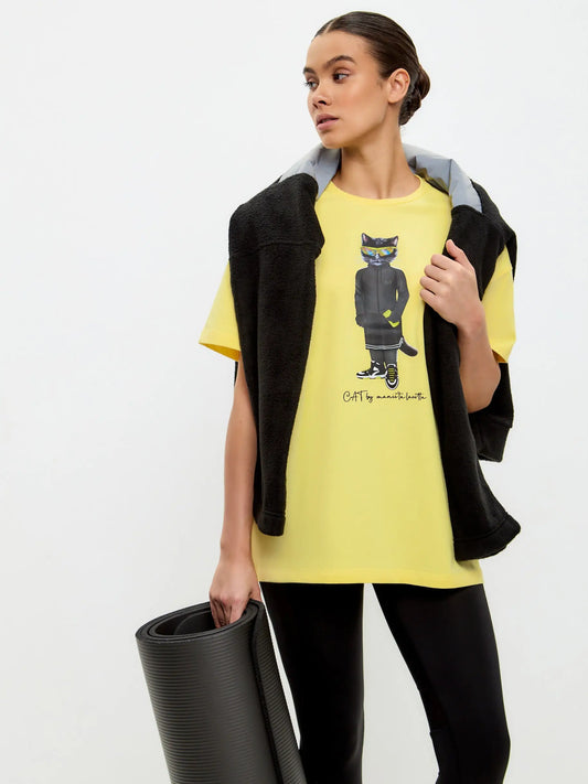 Yellow oversized t-shirt sport cat - Funny Cat T-shirt | For Cat Lovers | CAT by maniita lacitta