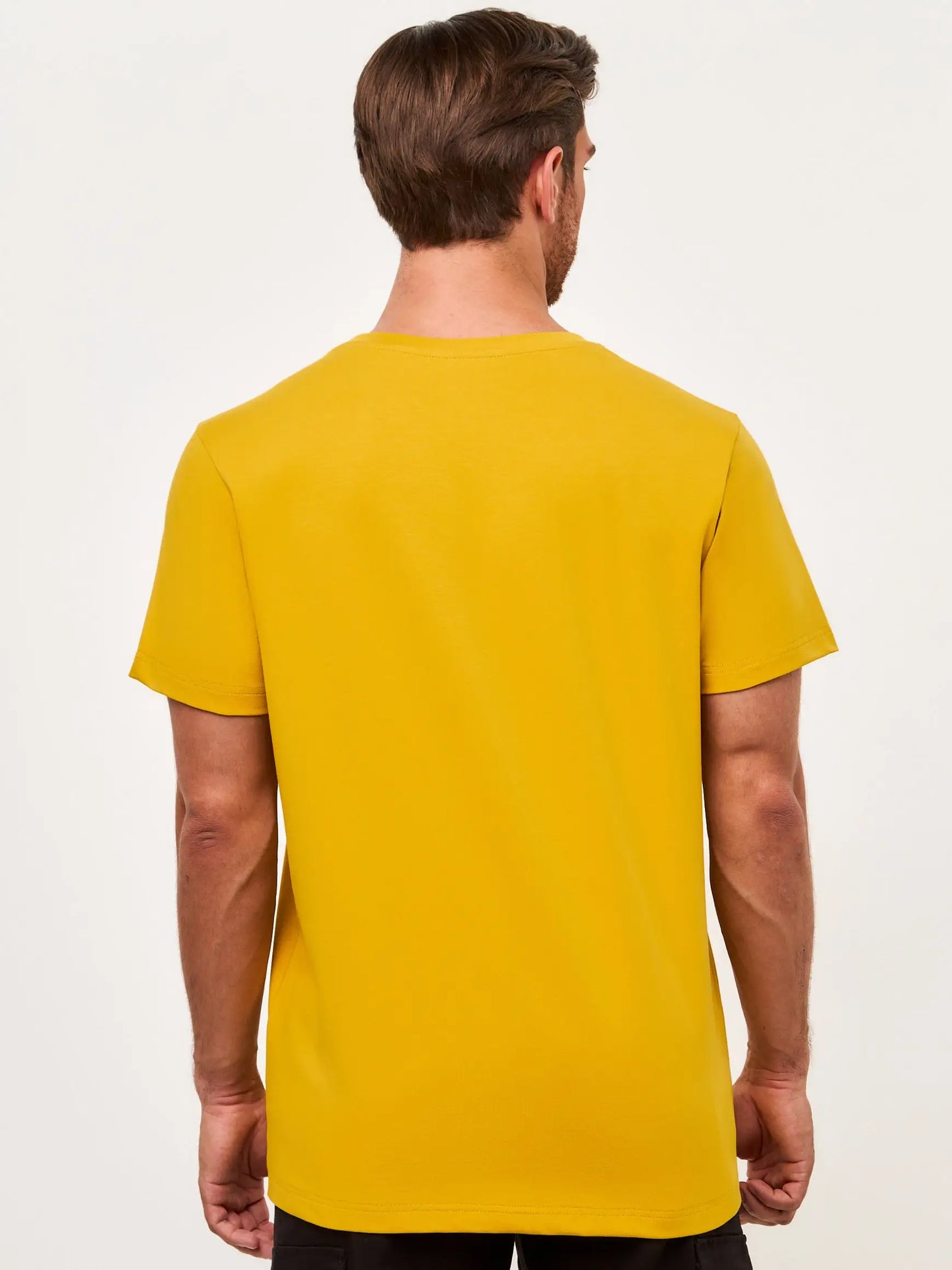 Yellow t-shirt travel cat - Funny Cat T-shirt | For Cat Lovers | CAT by maniita lacitta